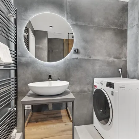 Lam Jungle - Sky View 21 Floor - Free Parking Apartment
