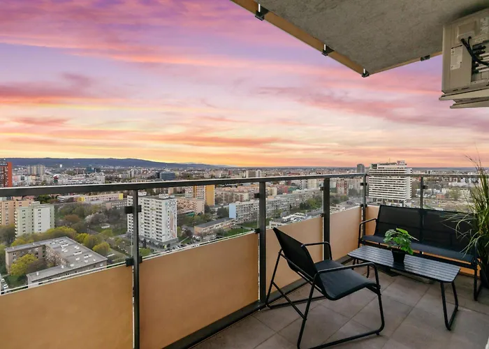Apartament Lam Jungle - Sky View 21 Floor - Free Parking Bratysława