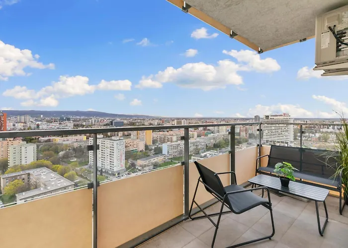 Lam Jungle - Sky View 21 Floor - Free Parking Bratysława