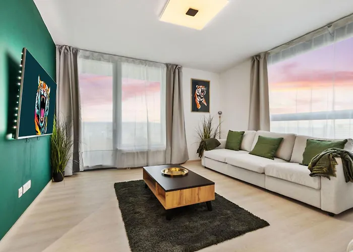 Apartament Lam Jungle - Sky View 21 Floor - Free Parking *
