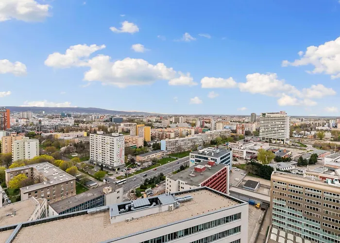 Lam Jungle - Sky View 21 Floor - Free Parking * Bratysława