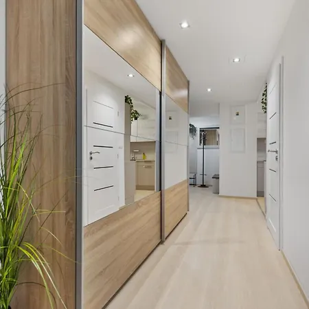 Lam Jungle - Sky View 21 Floor - Free Parking Bratislava